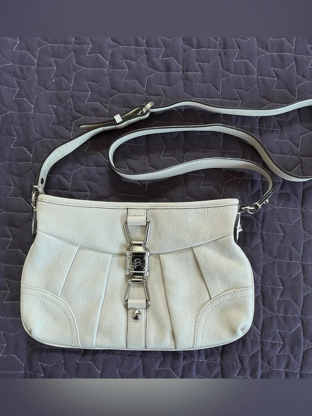 Boho-chic Indie-sleeze Y2K Designer B. Makowsky leather crossbody purse